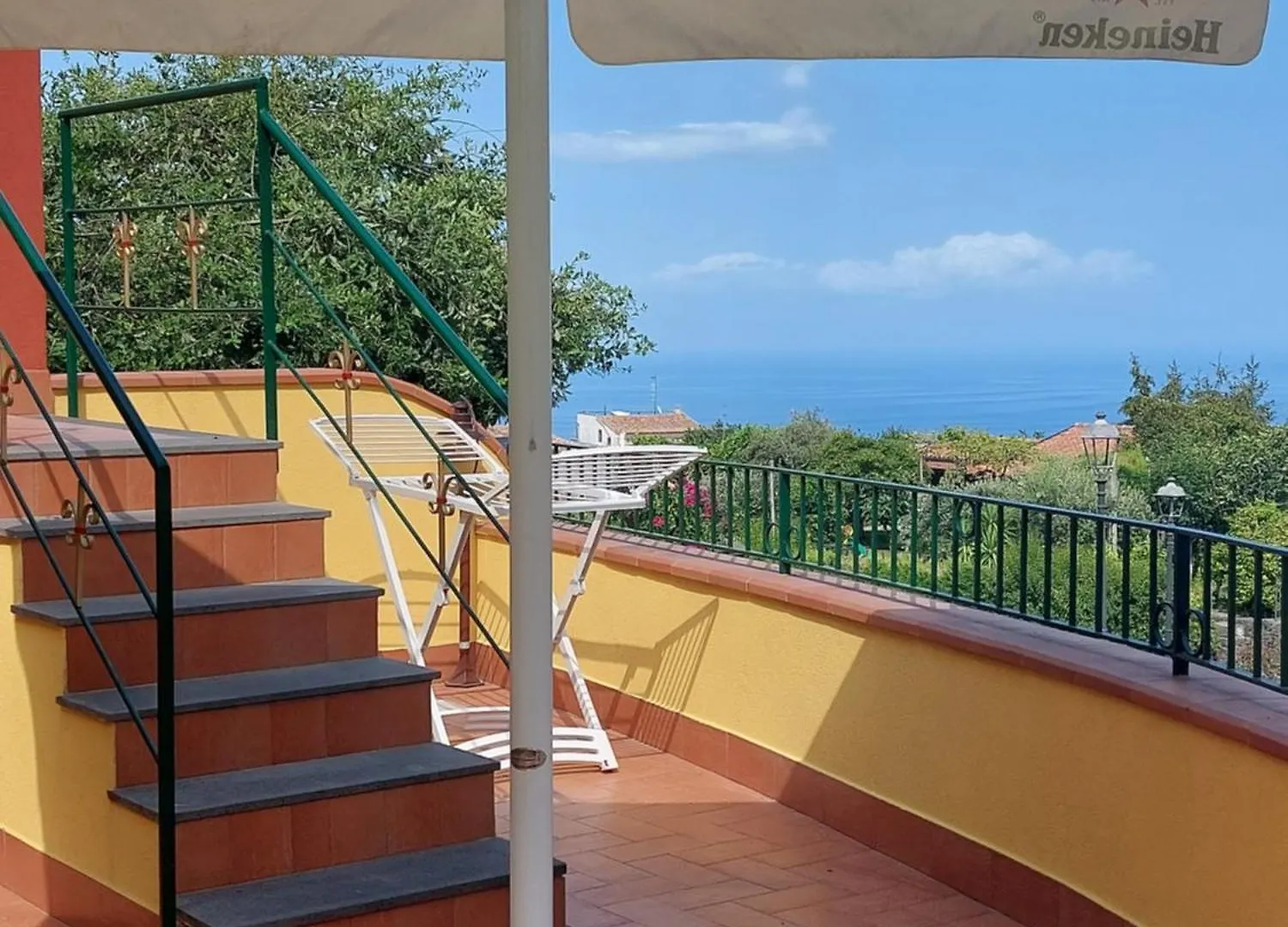 Casa Vacanza Del Sole ميلو بيت للعطل